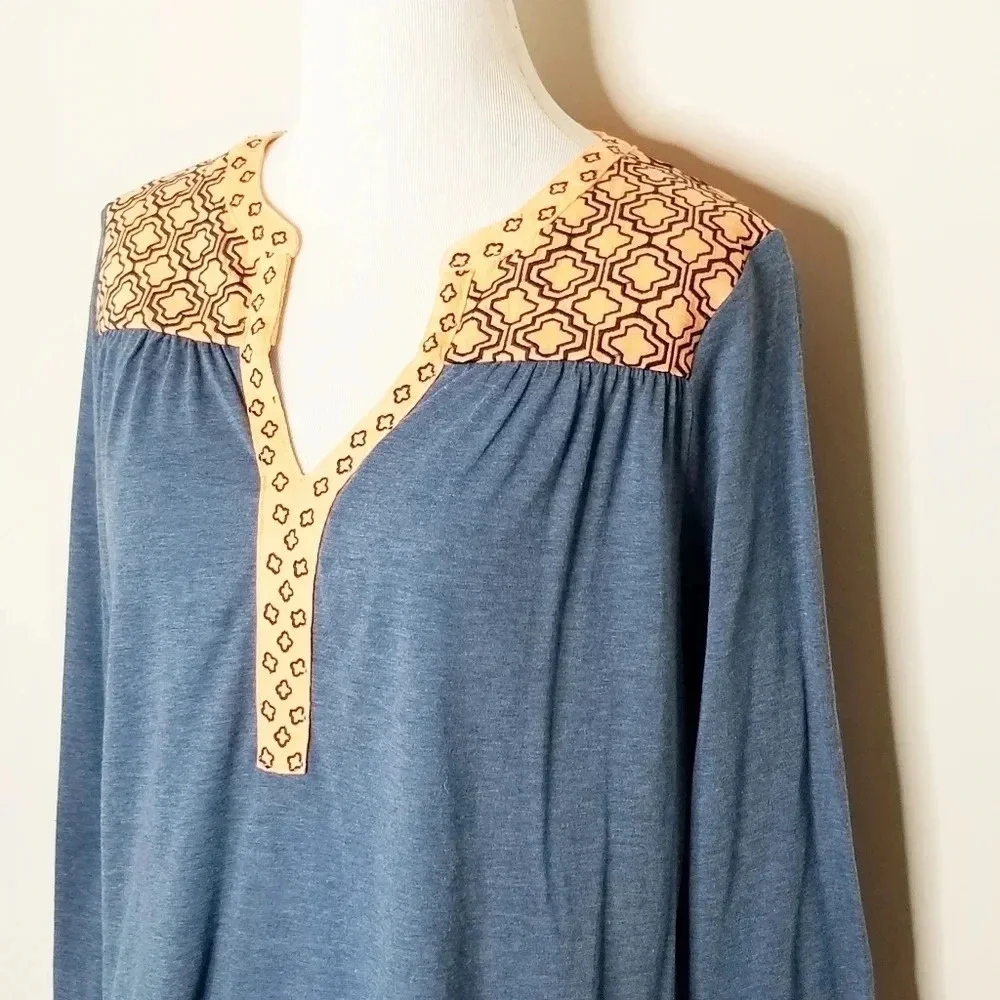 New Pixley Embroidered Blue Top M - Picture 2 of 7
